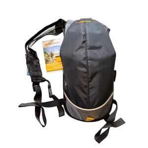 H2O Performance 8.0 Hydration Pack- NWT Black & Yellow, 2 Liter